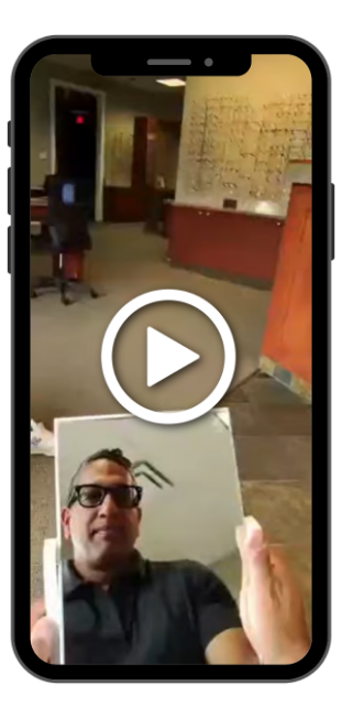 Écran de téléphone montrant une vidéo en cours de lecture. Écran de téléphone montrant une vidéo en cours de lecture.