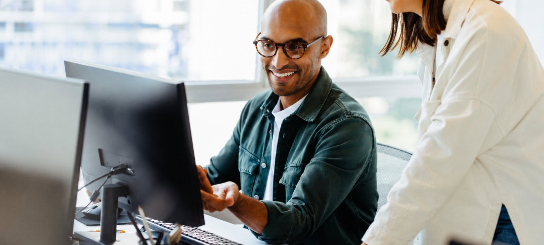 Person using Prodigi at work with magnification, AI, and reading tools.